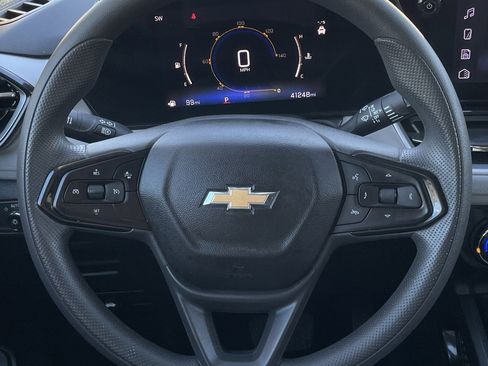 Used 2025 Chevrolet TrailBlazer LT image 12