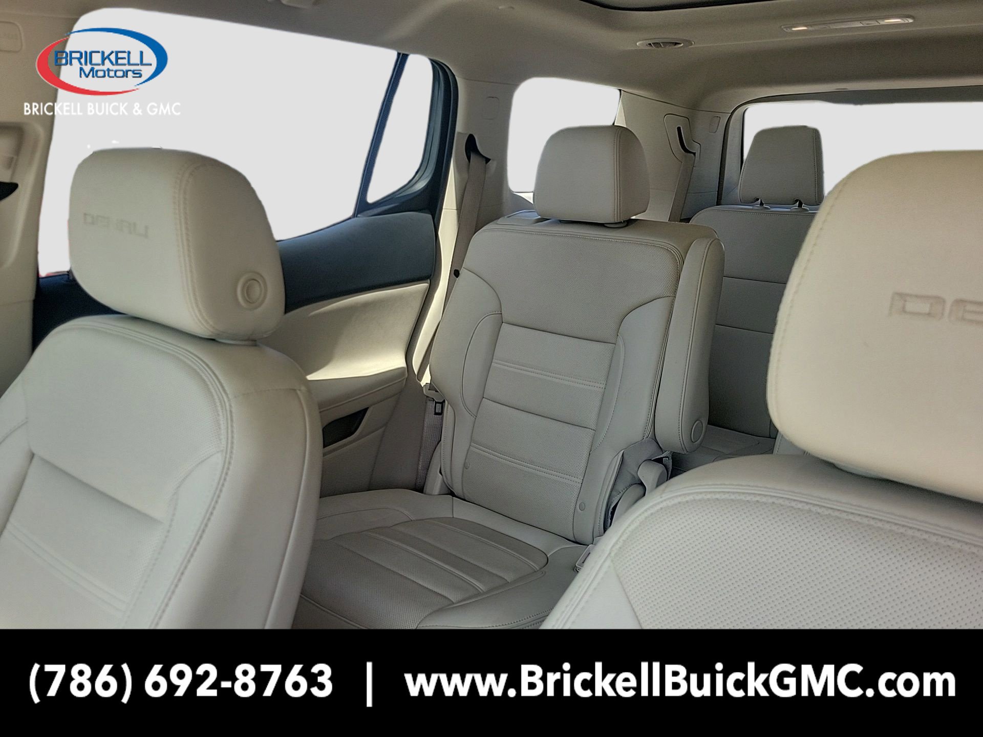 Used 2023 GMC Acadia Denali w/ Denali Ultimate Package FWD image 25
