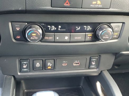 Used 2022 Nissan Frontier SV image 23