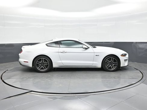 Used 2022 Ford Mustang GT Premium w/ Equipment Group 401A RWD image 6