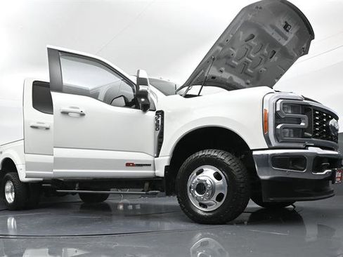 Used 2023 Ford F350 Lariat w/ Lariat Ultimate Package AWD/4WD image 48