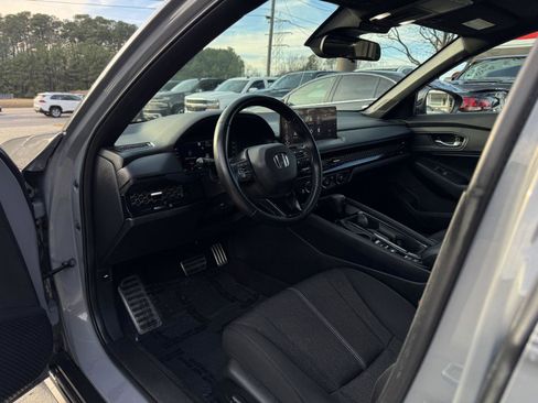 Used 2024 Honda Accord Sport image 2