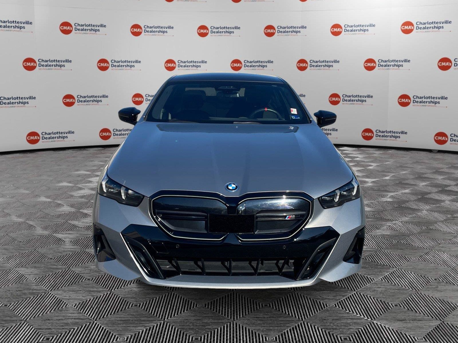 Used 2024 BMW i5 M60 w/ Premium Package AWD/4WD image 8
