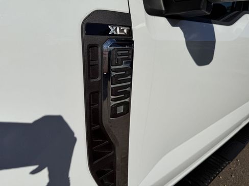 Used 2023 Ford F250 XLT AWD/4WD image 26