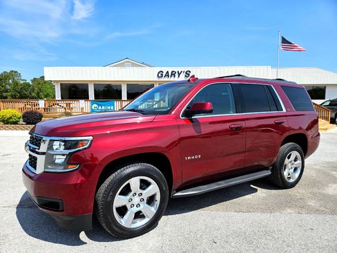 Used 2017 Chevrolet Tahoe LT image 2
