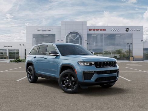 New 2026 Jeep Grand Cherokee Limited w/ Limited Altitude Package image 6