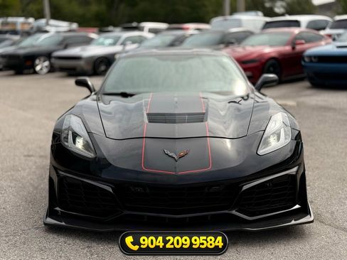 Used 2017 Chevrolet Corvette Stingray Coupe w/ 3LT Preferred Equipment Group RWD image 9