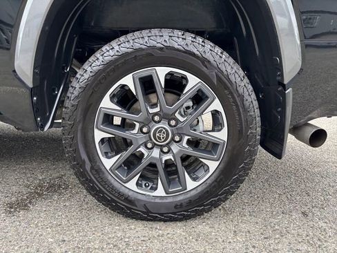 Used 2022 Toyota Tundra Limited AWD/4WD image 29