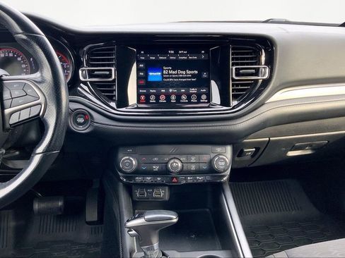 Used 2021 Dodge Durango SXT image 9