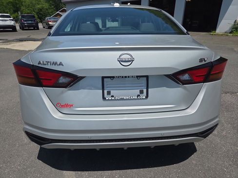 Used 2023 Nissan Altima 2.5 SV image 4