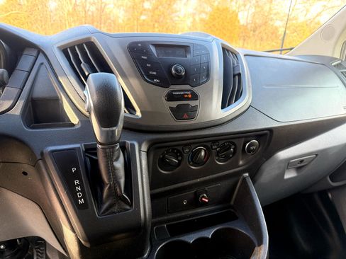 Used 2018 Ford Transit 250 148 Medium Roof image 23