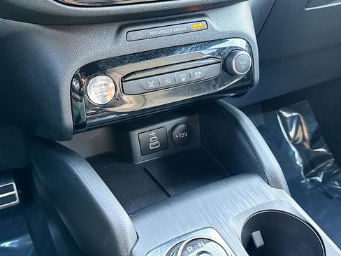 Used 2024 Ford Escape ST-Line w/ Tech Pack #1 FWD image 30