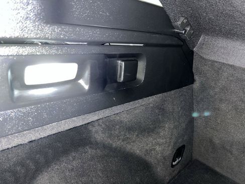 Used 2023 Buick Envision Avenir AWD/4WD image 32