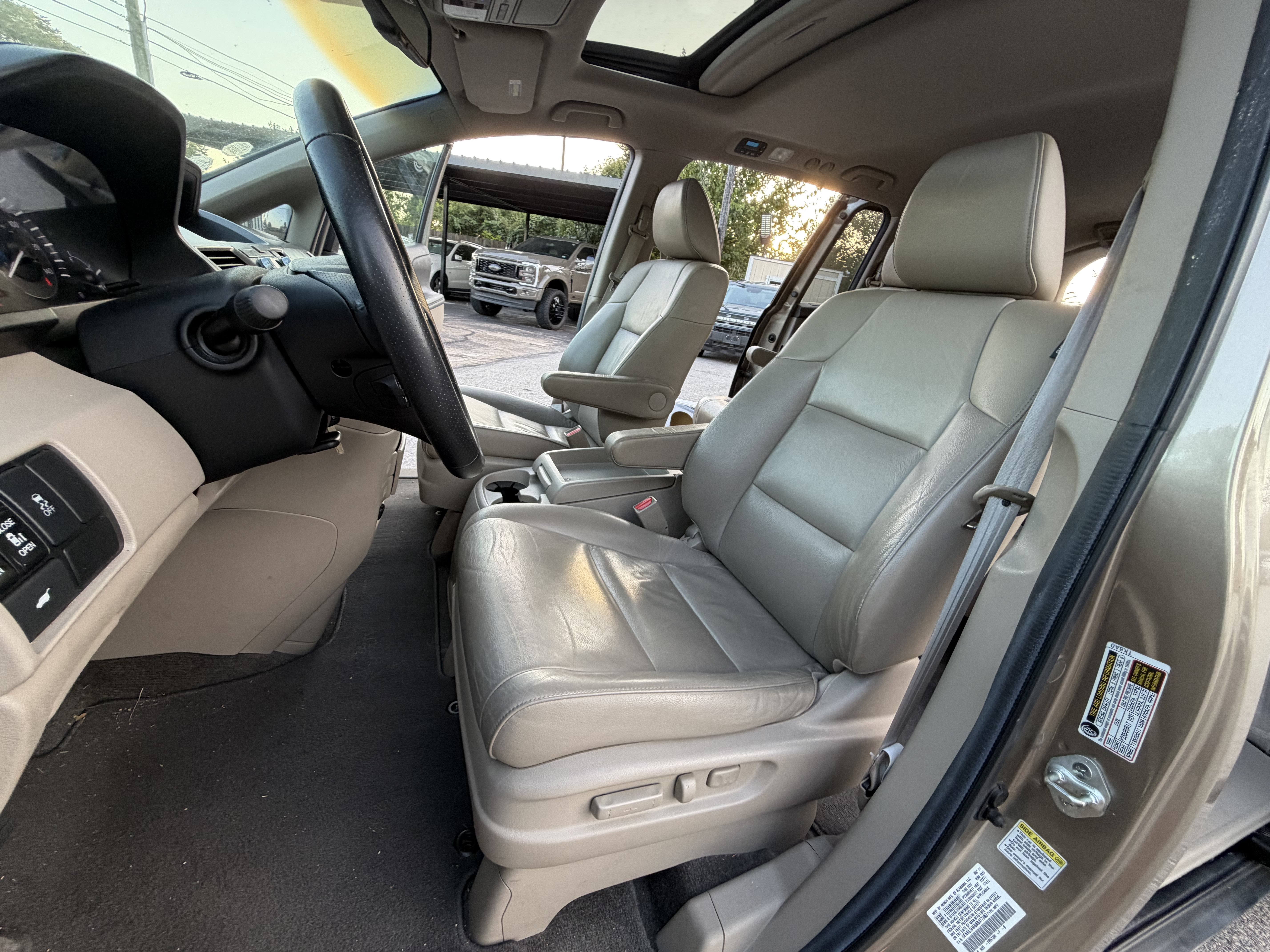 Used 2011 Honda Odyssey EX-L image 23
