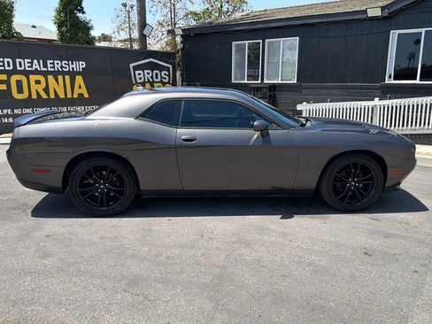 Used 2017 Dodge Challenger SXT w/ Blacktop Package RWD image 9