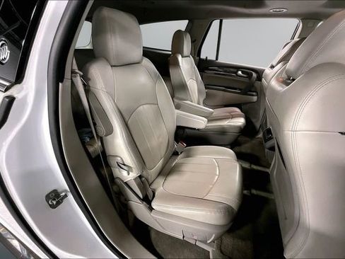 Used 2016 Buick Enclave Leather AWD/4WD image 24