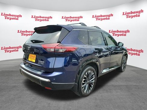 Used 2025 Nissan Rogue Platinum w/ Platinum Premium Package AWD/4WD image 24