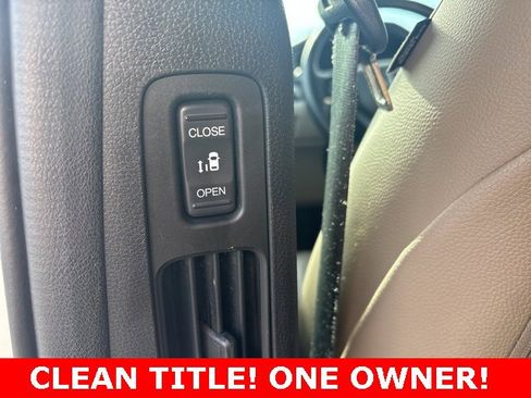 Used 2019 Honda Odyssey Elite image 30