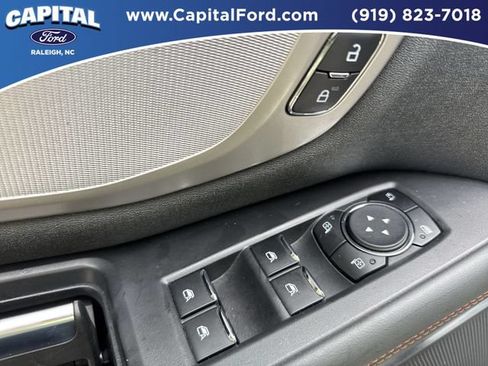 Certified 2025 Ford Expedition Active AWD/4WD image 21
