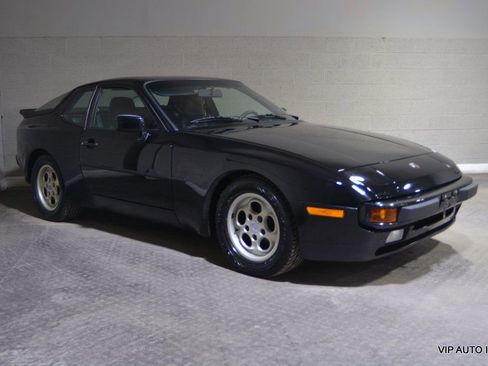 Used 1986 Porsche 944 Coupe image 13