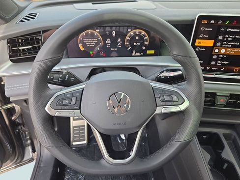 New 2026 Volkswagen Tiguan SE R-Line AWD/4WD image 14