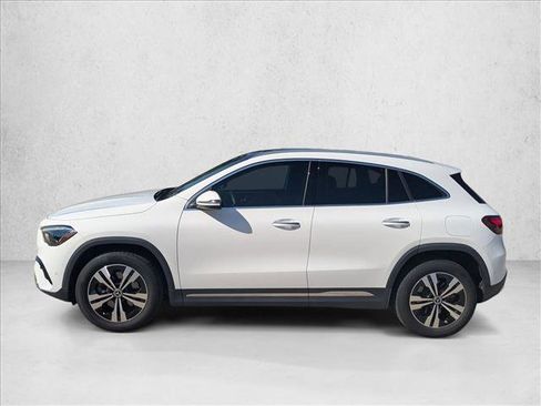 Used 2025 Mercedes-Benz GLA 250 image 9