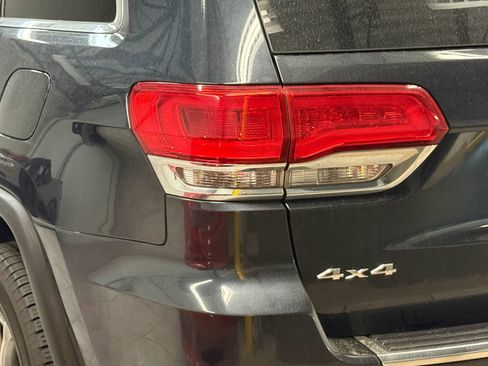 Used 2015 Jeep Grand Cherokee Limited AWD/4WD image 12