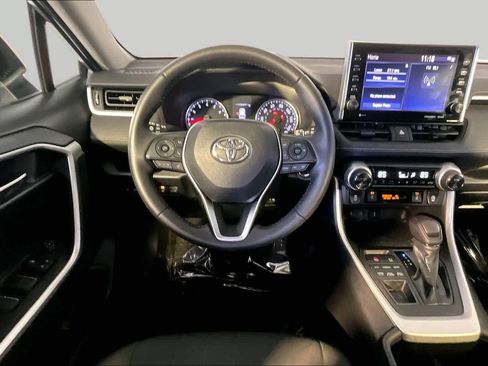 Used 2022 Toyota RAV4 XLE w/ Convenience Package AWD/4WD image 6