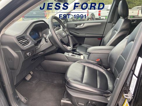 Used 2023 Ford Escape Platinum image 11