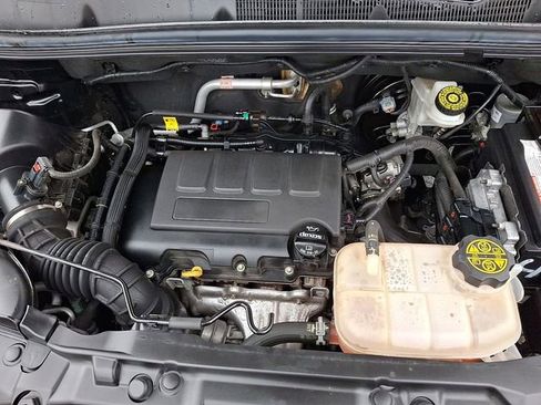 Used 2020 Buick Encore Preferred w/ Safety Package image 27