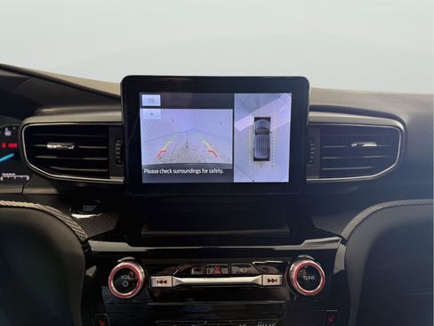 Used 2023 Ford Explorer ST-Line w/ Class IV Trailer Tow Package image 14