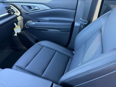 New 2026 Chevrolet Traverse LT w/ Midnight/Sport Edition FWD image 21