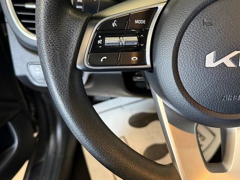 Used 2023 Kia Seltos LX AWD/4WD image 10