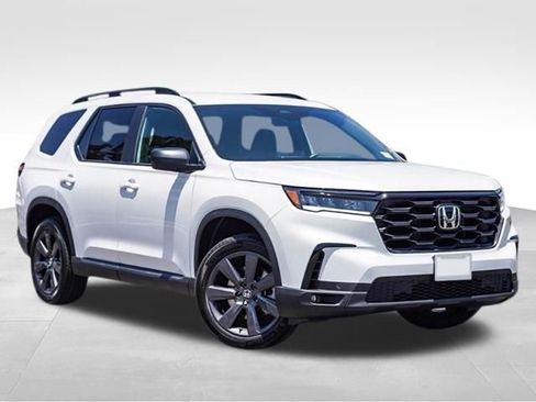New 2025 Honda Pilot Sport image 5