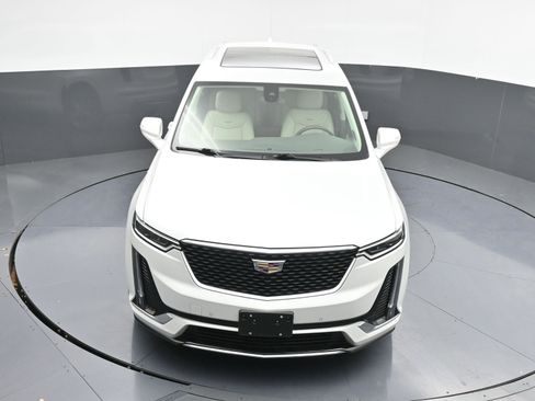 Used 2023 Cadillac XT6 Premium Luxury image 39