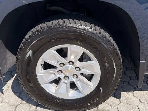 Used 2022 Chevrolet Silverado 1500 LT RWD image 17