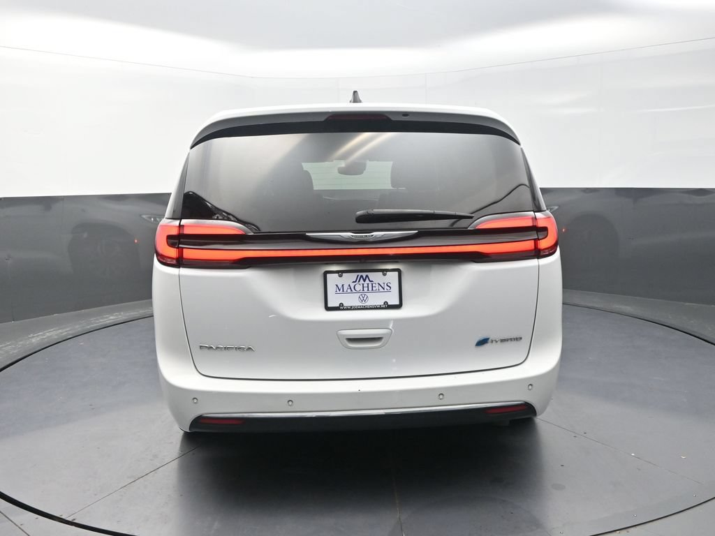 Used 2024 Chrysler Pacifica Limited FWD image 9
