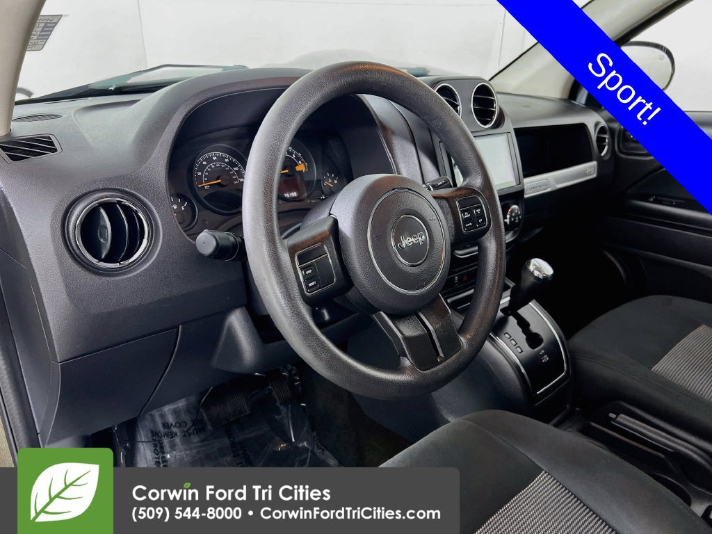 Used 2016 Jeep Compass Sport w/ Power Value Group AWD/4WD image 2