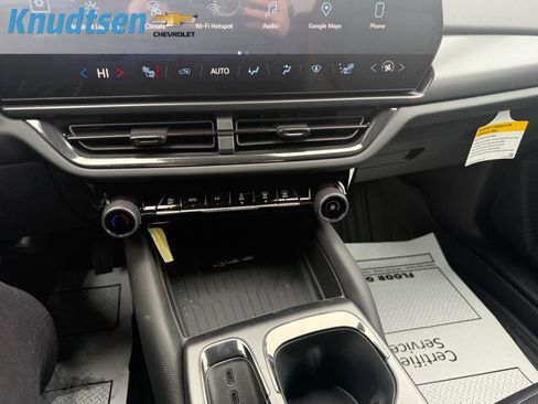 New 2025 Chevrolet Equinox EV RS AWD/4WD image 24