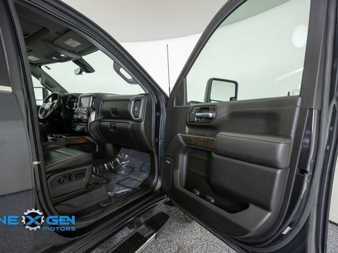 Used 2020 GMC Sierra 2500 Denali w/ Denali Ultimate Package AWD/4WD image 40