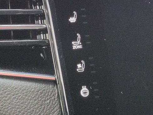 New 2026 Jeep Compass Latitude image 22