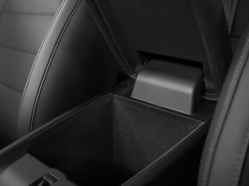 New 2025 Porsche Macan Turbo Electric image 35