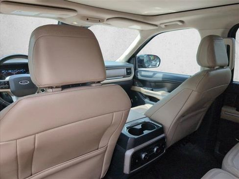 Used 2023 Ford Expedition Max Limited AWD/4WD image 17