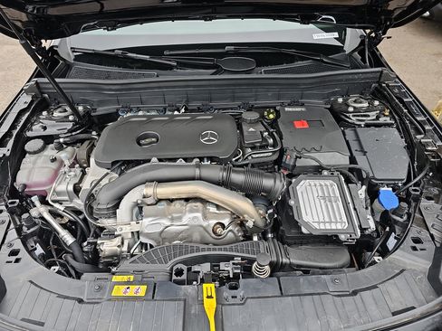 New 2026 Mercedes-Benz GLB 250 image 32