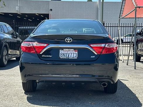 Used 2016 Toyota Camry SE FWD image 5