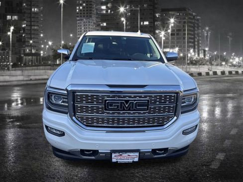 Used 2018 GMC Sierra 1500 Denali w/ Denali Ultimate Package image 10