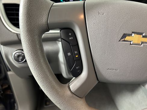 Used 2017 Chevrolet Traverse LS FWD image 14