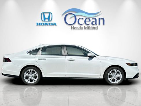 New 2026 Honda Accord LX image 6