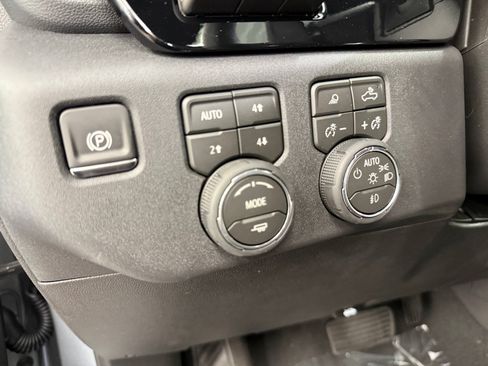 New 2026 Chevrolet Silverado 1500 High Country AWD/4WD image 25