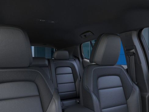 New 2025 Chevrolet Equinox EV LT image 24